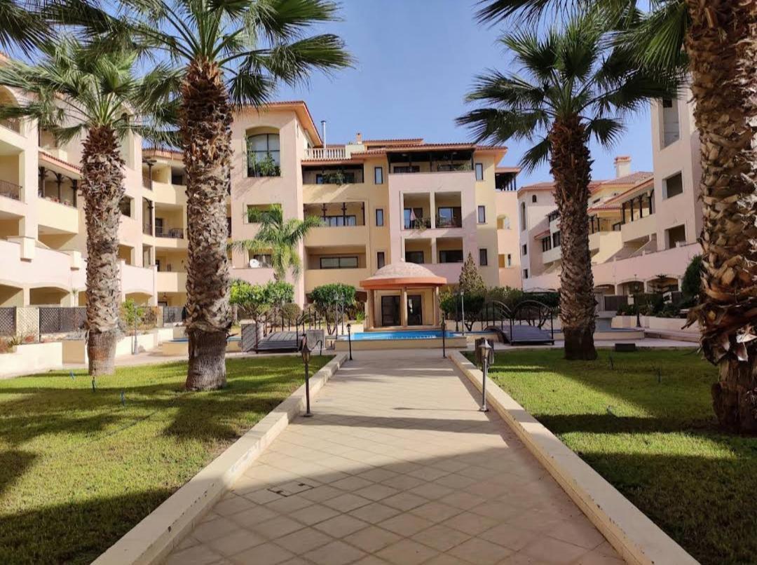 Queens Gardens Paphos Exteriör bild
