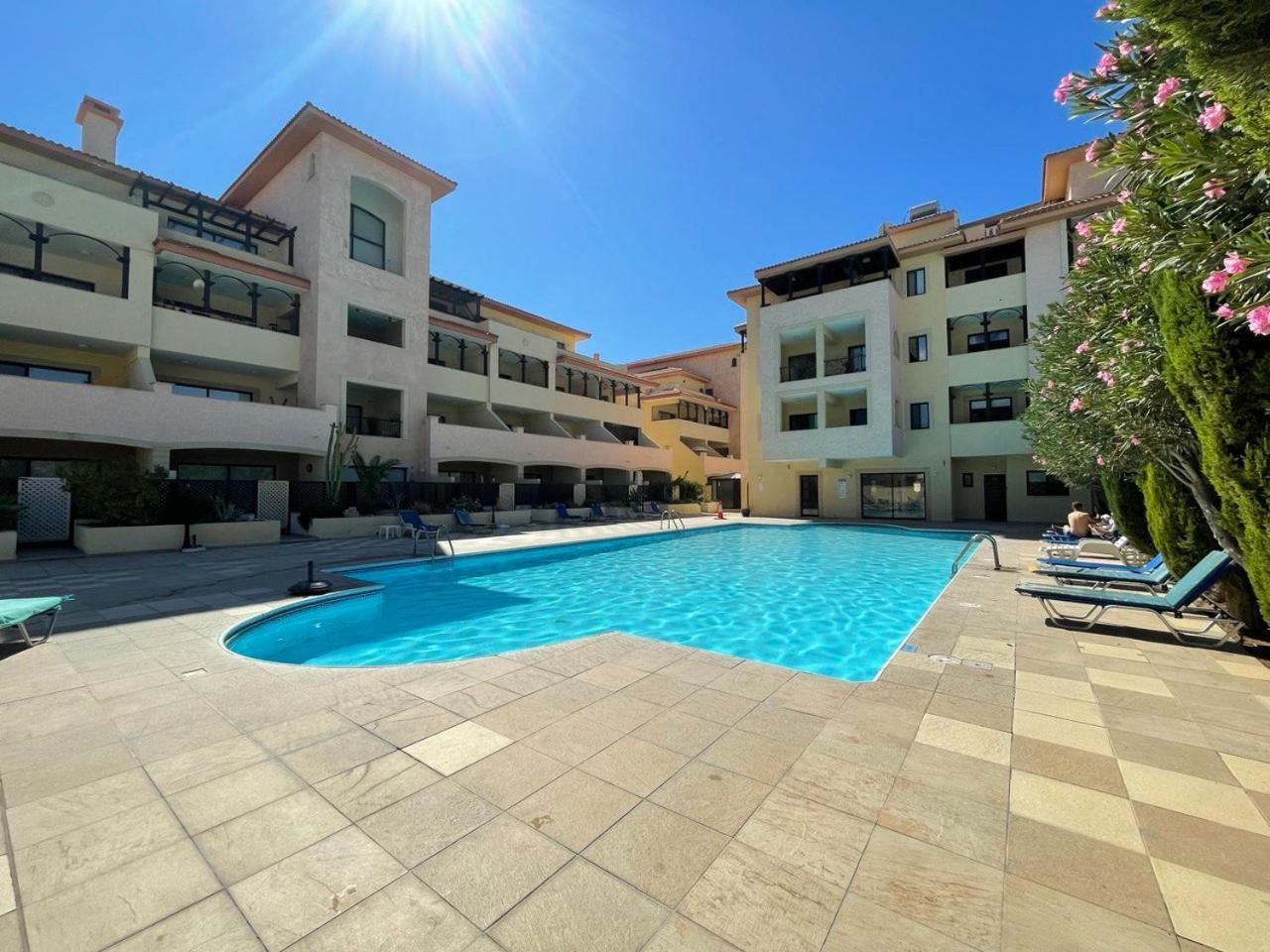 Queens Gardens Paphos Exteriör bild